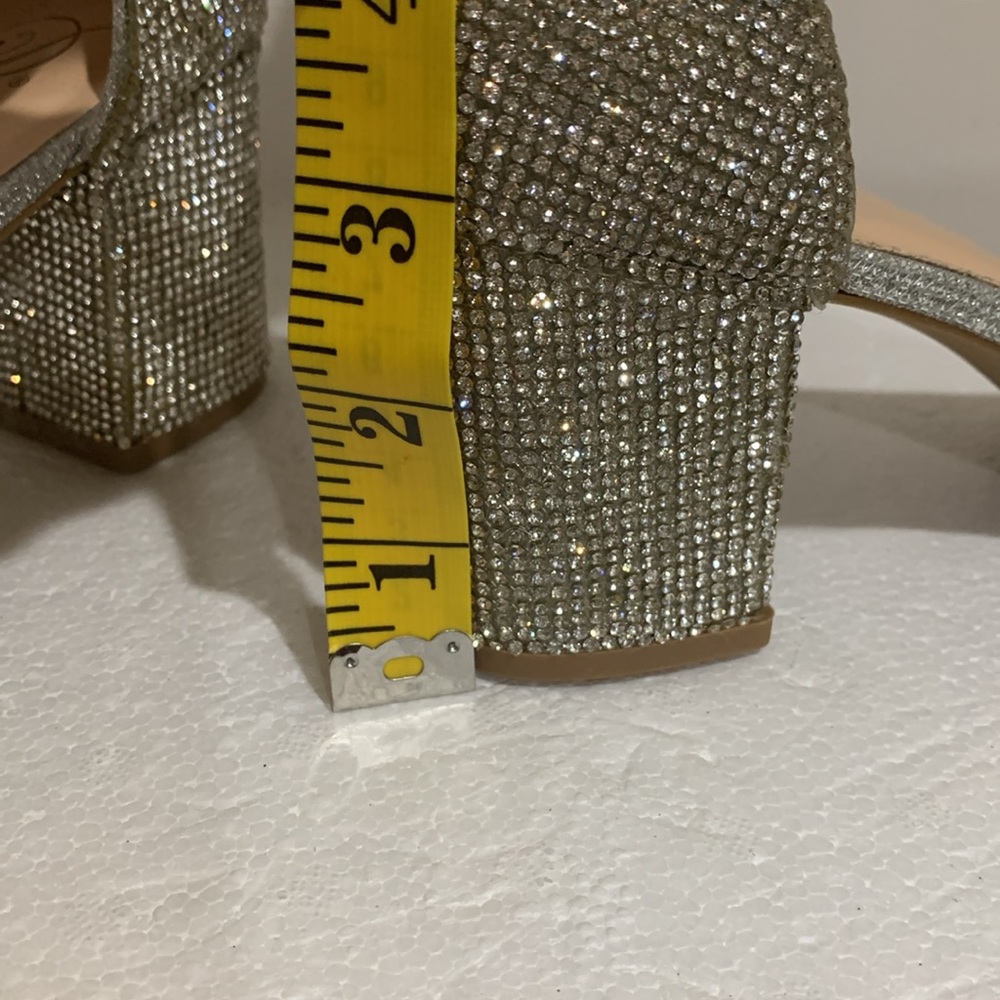 Silver sparkle shoes - Picture 12 of 12